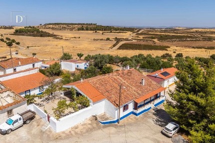 Moradia independente à venda em São Miguel do Pinheiro - São Pedro de Solis - São Sebastião dos Carros