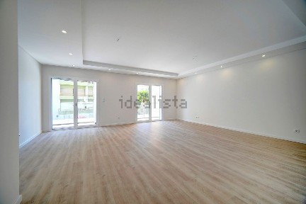 Arrendamento de apartamento T2 na Parede
