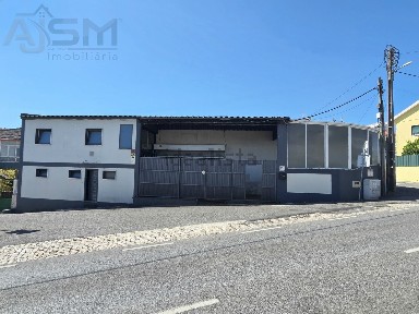Armazém à venda no Caminho do Montenegro