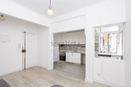 Apartamento T2 à venda na Rua do Ribatejo, 4