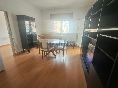 Apartamento T2 à venda na Rua José Gomes Ferreira