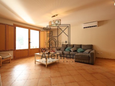 Apartamento T3 à venda na Rua da República