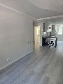 Apartamento T2 à venda na Rua Actriz Maria Matos