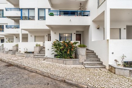 Apartamento T1 à venda na Avenida Diana Spencer