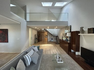 Apartamento T4 à venda na Rua Gonçalves Crespo