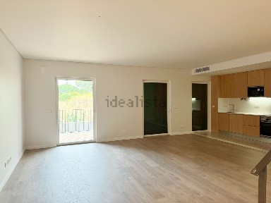 Duplex à venda na Avenida Engenheiro Adelino Amaro da Costa