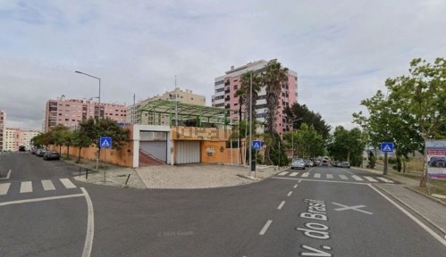 Armazém à venda na Avenida do Brasil, 25