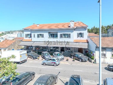 Moradia independente à venda na Rua Manuel Gonçalves Lage, 1397