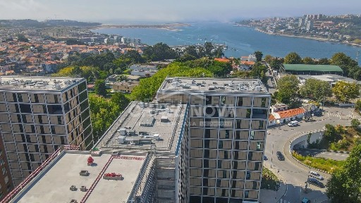 Apartamento T1 à venda na Alameda Jardins da Arrábida s/n