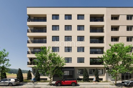 Apartamento T2 à venda na Rua do Verdelho da Urbanização do Pinheiral