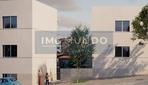 Apartamento T2 à venda na Rua Azevedo, 133