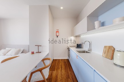 Apartamento T0 à venda na Rua da Constituição