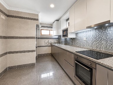 Apartamento T2 à venda na Rua da Boavista