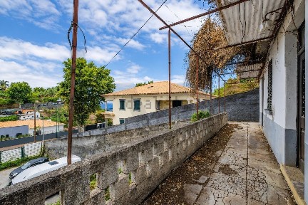 Casa ou moradia à venda na Ajuda - Amparo - Piornais