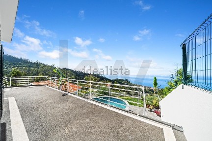 Casa ou moradia à venda em Canhas