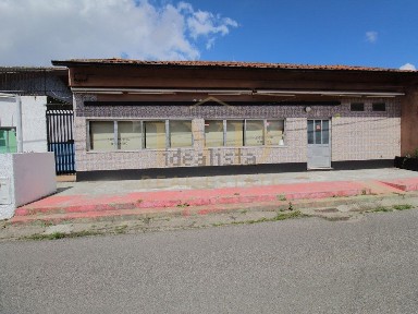 Espaço comercial à venda na Rua das Carreiras