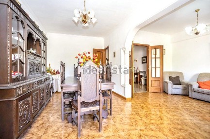 Apartamento T3 à venda na Rua Adriano Correia de Oliveira s/n