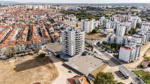 Apartamento T3 à venda na Rua da Índia, 6
