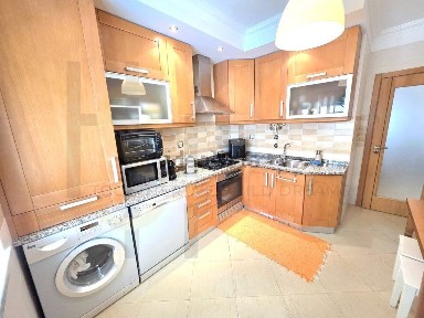 Apartamento T1 à venda na Rua da Serra da Arrabida