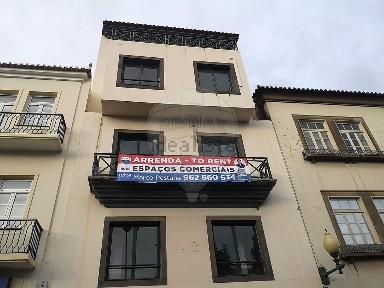 Arrendamento de escritório na Rua 31 de Janeiro, 93 a