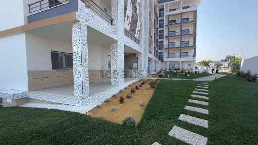 Duplex à venda no Quinta da Ladeira