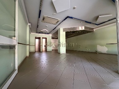 Espaço comercial à venda na Avenida de Espanha, 42