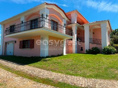 Moradia independente à venda em Pedrógão Grande