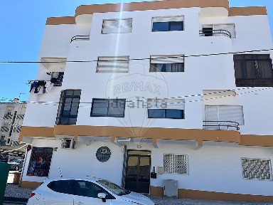 Arrendamento de apartamento T2 na Rua Fernão de Magalhães