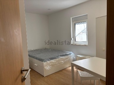 Arrendamento de apartamento T0 na Rua do Brasil, 78
