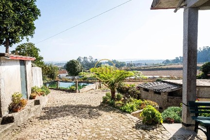 Quinta à venda na Rua da Sobreira