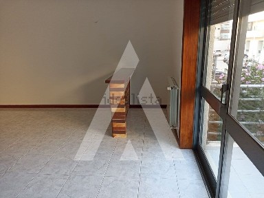 Arrendamento de apartamento T3 na Santa Maria Maior