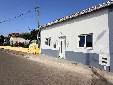 Arrendamento de moradia geminada na Rua Santa Maria