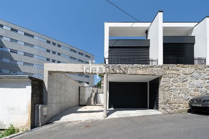 Arrendamento de apartamento T1 em Azurém