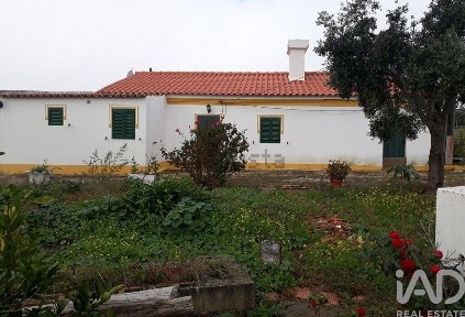 Moradia independente à venda em Esperança