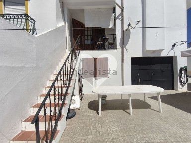 Moradia geminada à venda na Rua Rossio de São Luís, 63