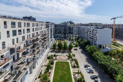 Arrendamento de apartamento T2 na Rua Ilse Losa, 170
