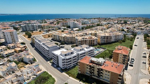 Apartamento T3 à venda na Rua Regimento de Infantaria 2