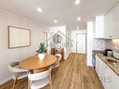 Apartamento T1 à venda na Rua Engenheiro Francisco Bívar, 1
