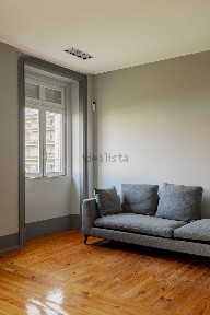 Arrendamento de apartamento T2 na Avenida Elias Garcia