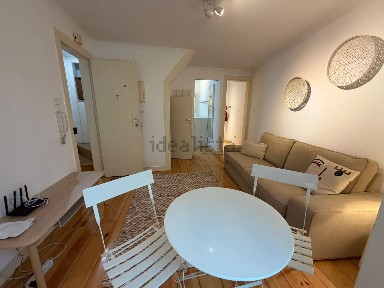Arrendamento de apartamento T1 no Beco do Mexias, 4