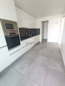 Arrendamento de apartamento T2 na Miraflores