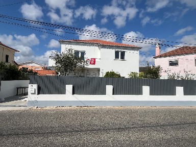 Arrendamento de apartamento T3 na Rua Castelo Branco
