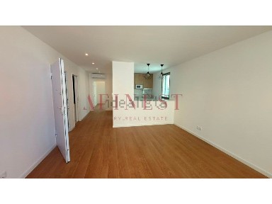 Arrendamento de apartamento T2 na Rua Afonso Sanches