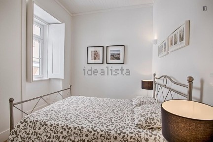 Arrendamento de apartamento T2 no Beco da Cardosa