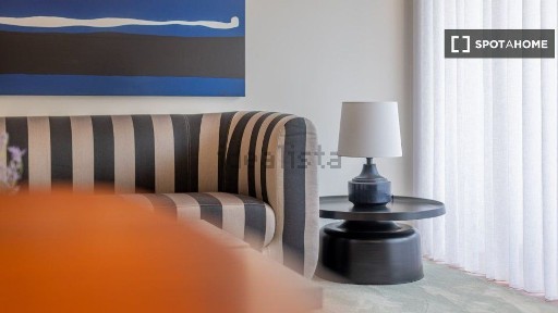 Arrendamento de apartamento T2 na Avenida Marquês de Tomar