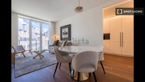 Arrendamento de apartamento T1 na Rua Luciano Cordeiro
