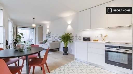 Arrendamento de apartamento T1 na Travessa de Santo Aleixo