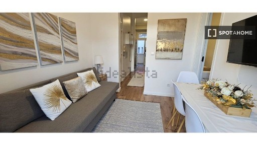 Arrendamento de apartamento T2 no Largo das Olarias