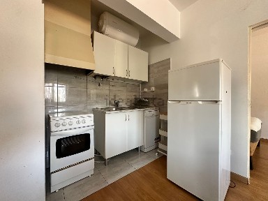 Apartamento T1 à venda na Rua José Gomes Ferreira