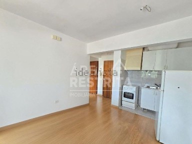 Apartamento T2 à venda na Rua José Gomes Ferreira